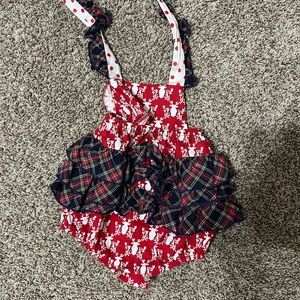 Boutique style ruffle baby outfit for Christmas!